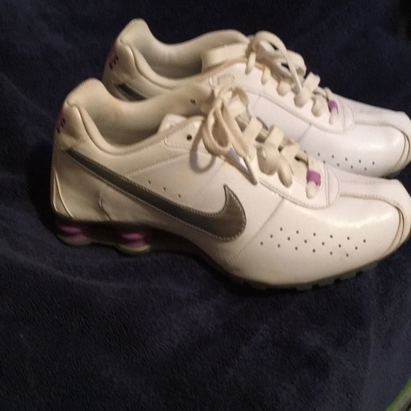 Shoes - Picture 2 of 5